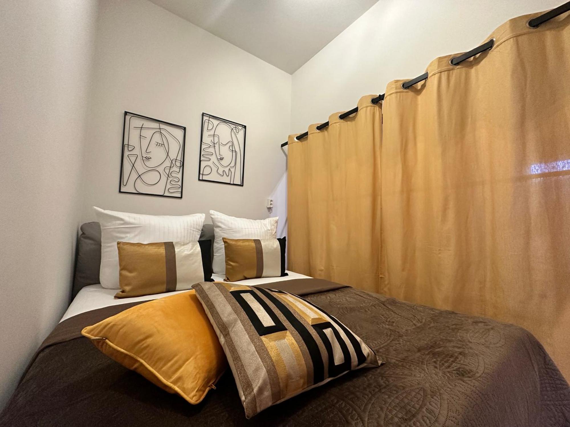 S331 - Luxurious Two Bedroom Duplex Apartment In Köln Ngoại thất bức ảnh